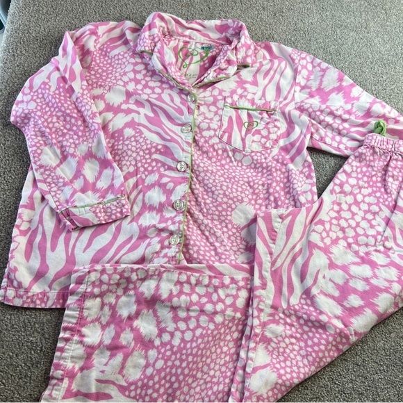 Pink Patterned Women's Pajama Set - Picture 2 of 7